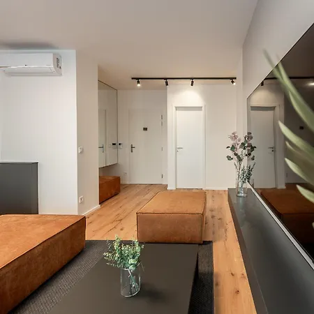 Skyluxe Old Town Penthouse Appartamento *