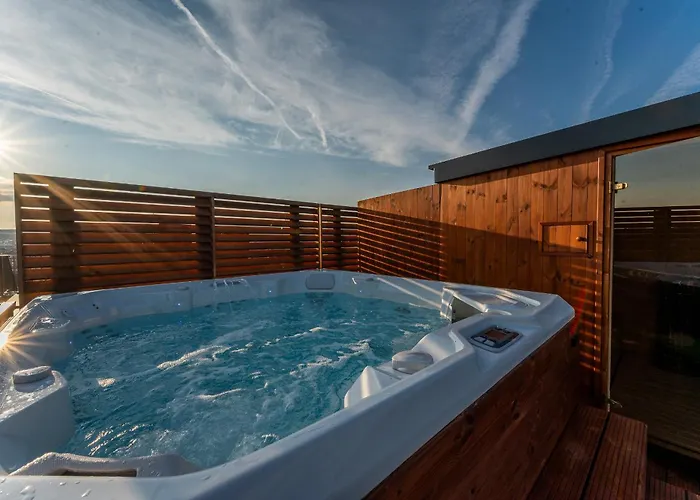 Skyluxe Old Town Penthouse Appartement *