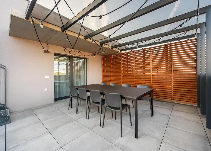 Appartement Skyluxe Old Town Penthouse *