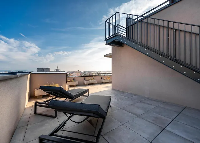 Skyluxe Old Town Penthouse